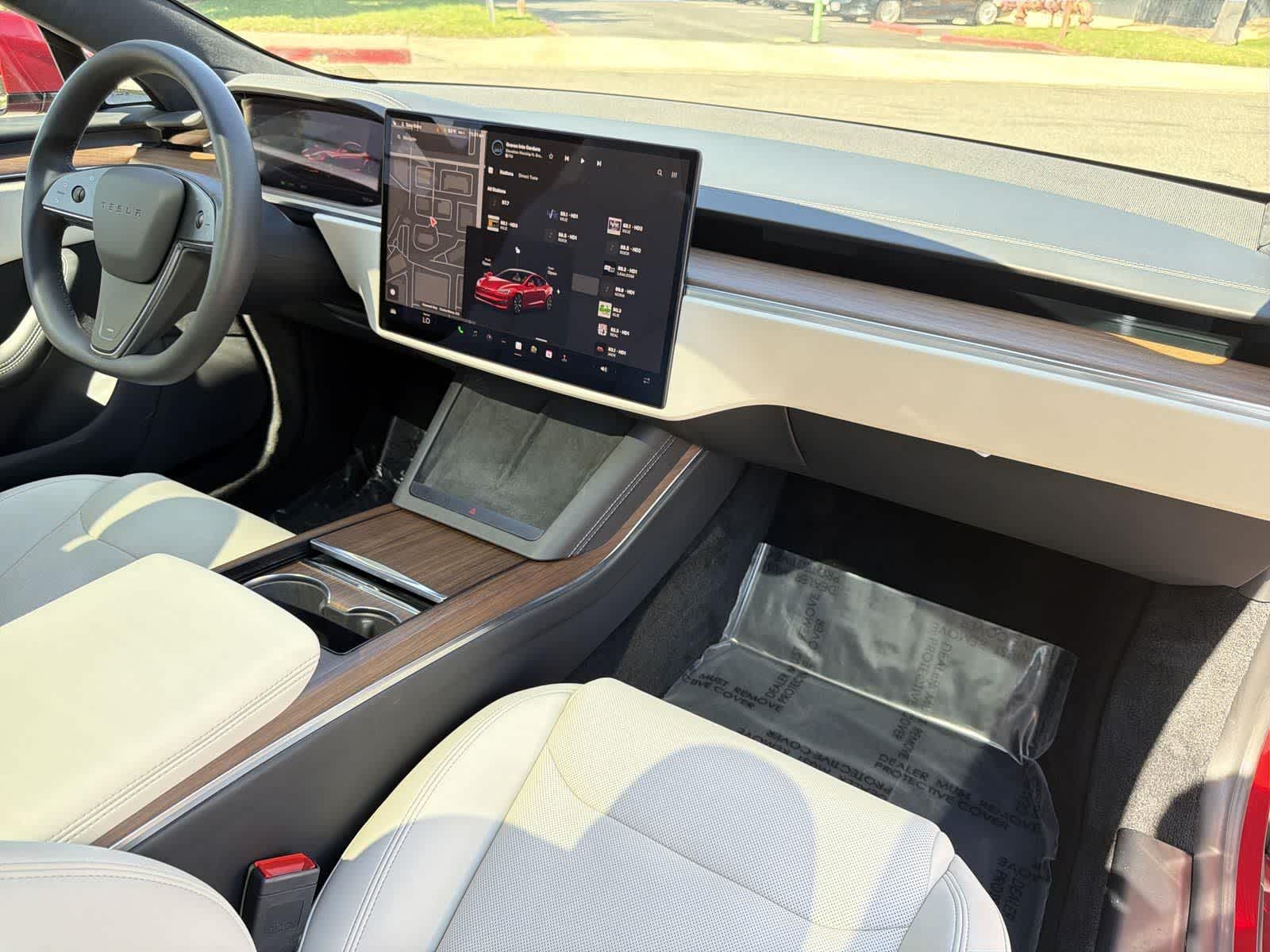 Thumbnail: 2023 Tesla Model S - 36