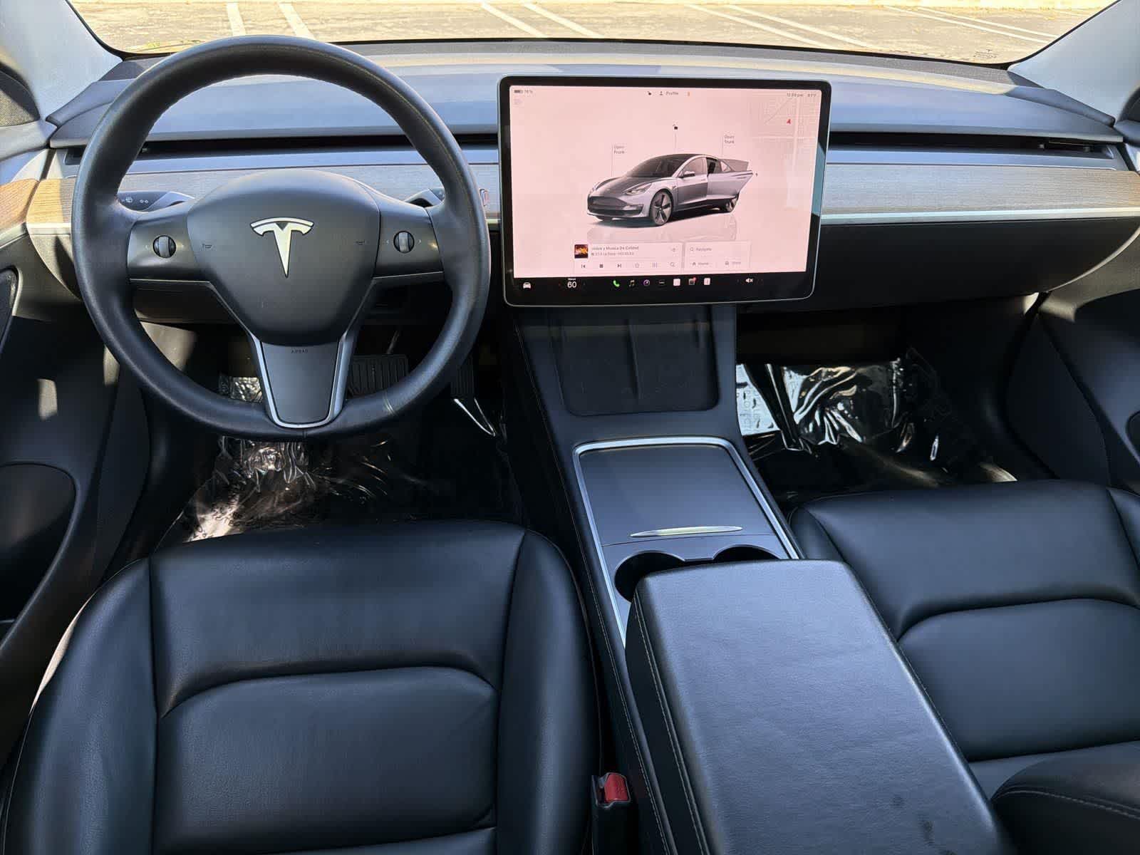 Thumbnail: 2022 Tesla Model 3 - 11