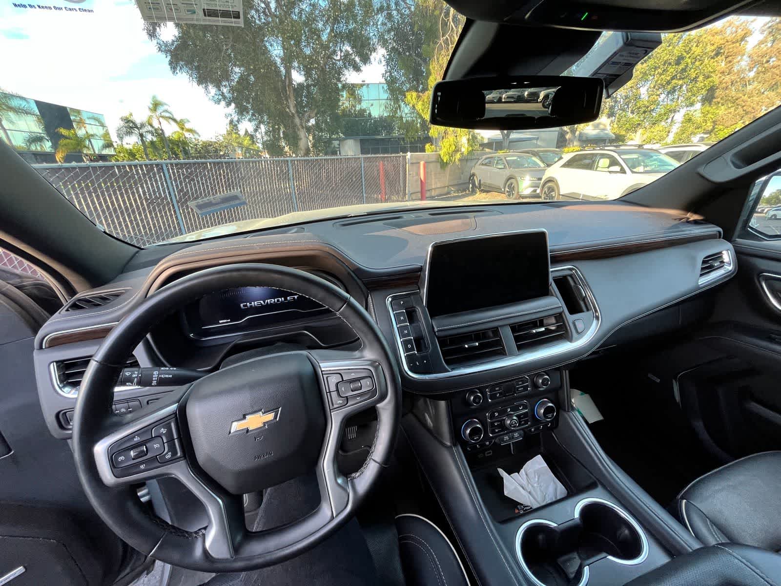 Thumbnail: 2023 Chevrolet Suburban - 8