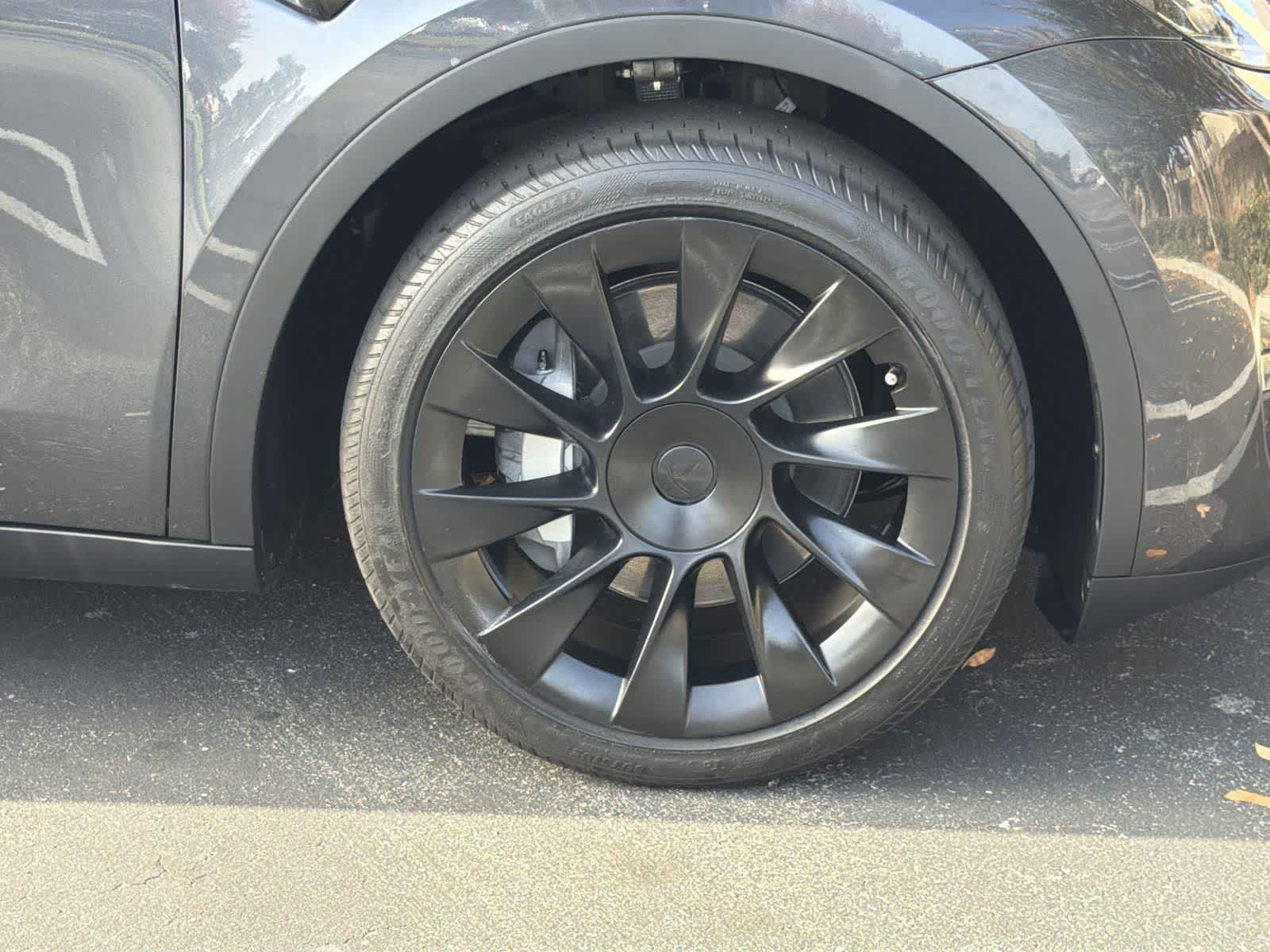 Thumbnail: 2024 Tesla Model Y - 37