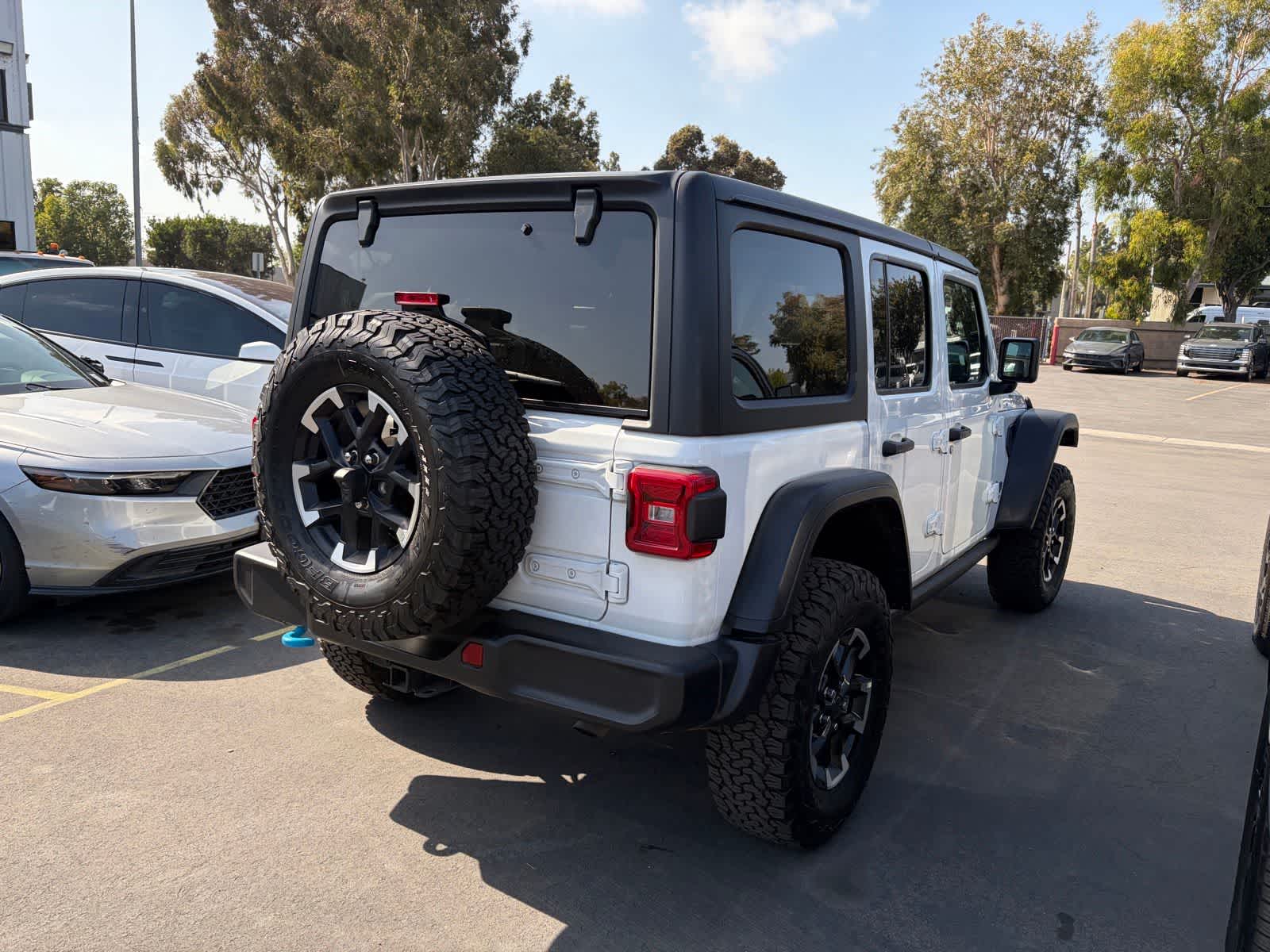 Thumbnail: 2025 Jeep Wrangler - 3