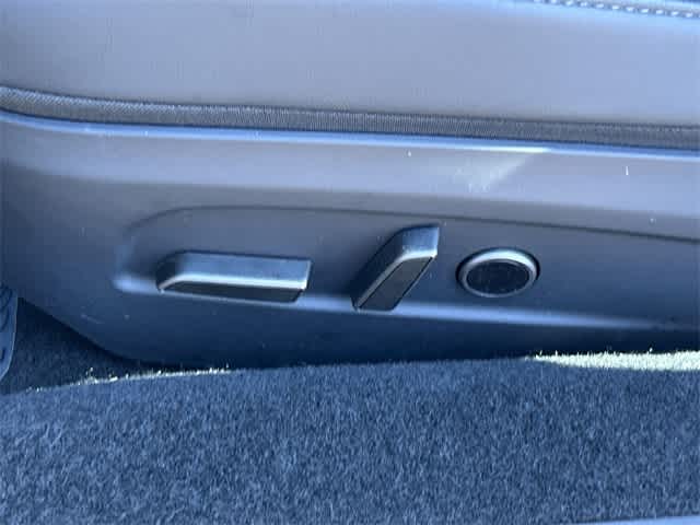 Thumbnail: 2025 Tesla Model 3 - 28