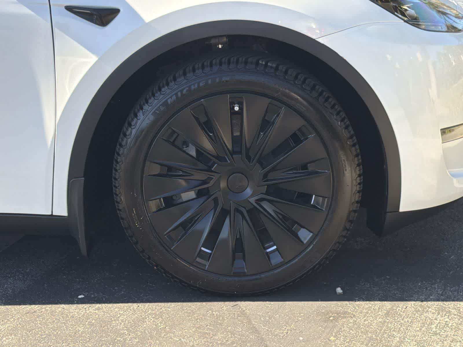 Thumbnail: 2023 Tesla Model Y - 37