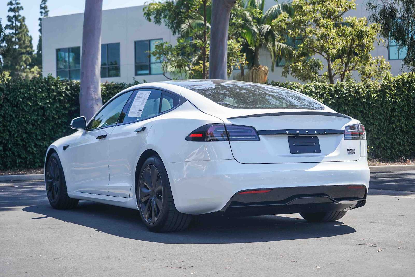 Thumbnail: 2023 Tesla Model S - 4