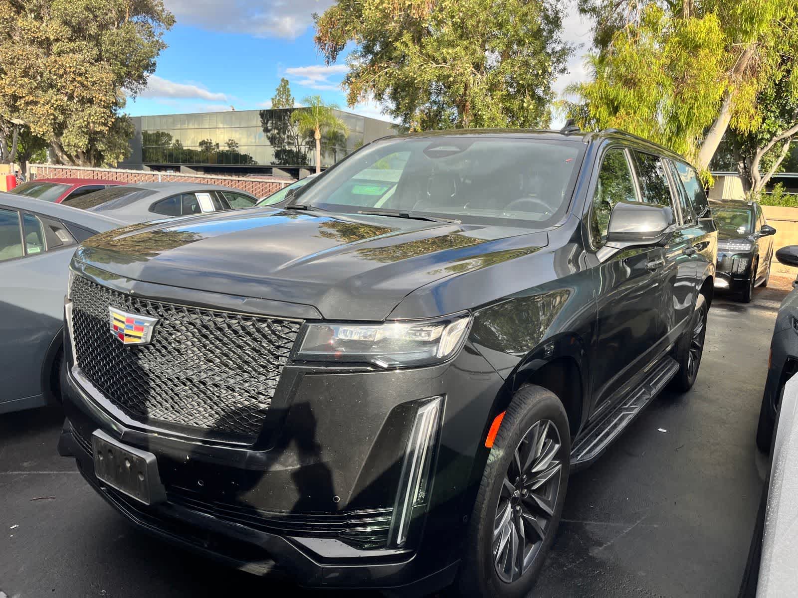 2023 Cadillac Escalade ESV Sport's photo