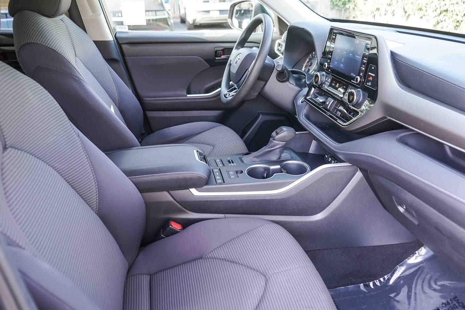 Thumbnail: 2020 Toyota Highlander - 15