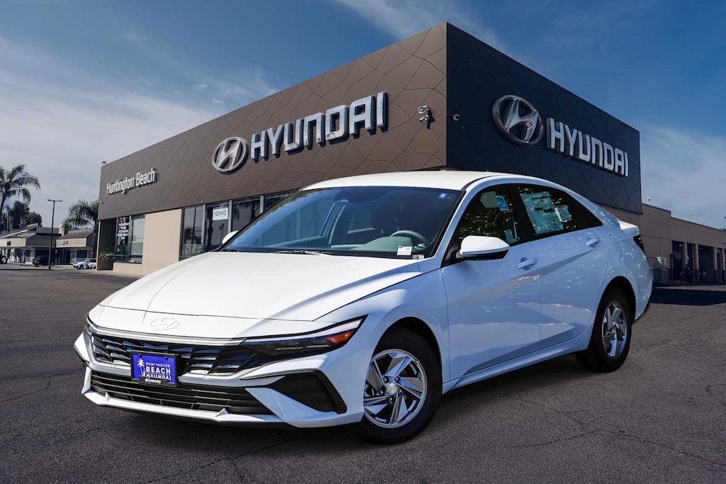 New 2026 Hyundai Elantra SE Sedan