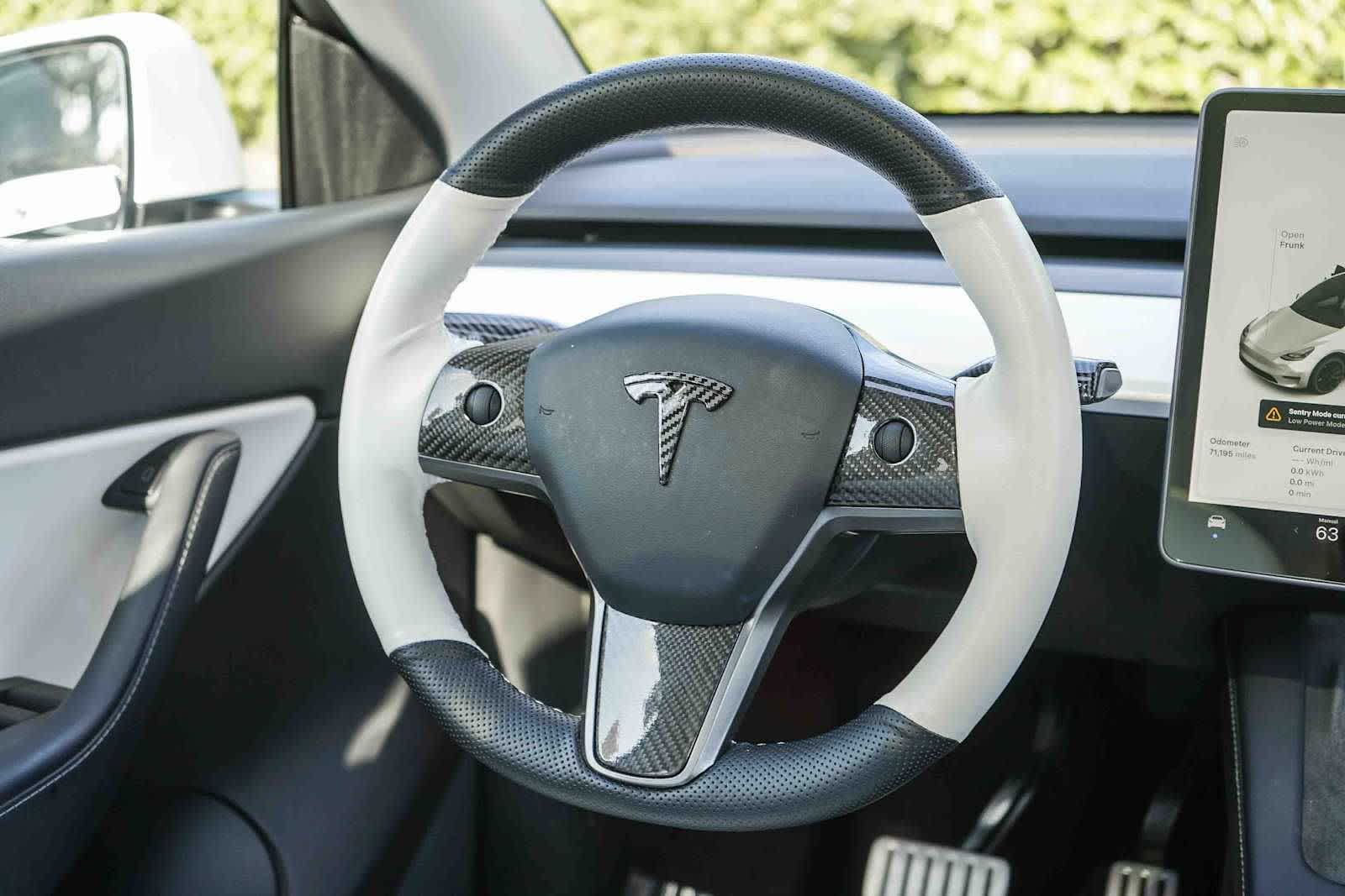 Thumbnail: 2021 Tesla Model Y - 14