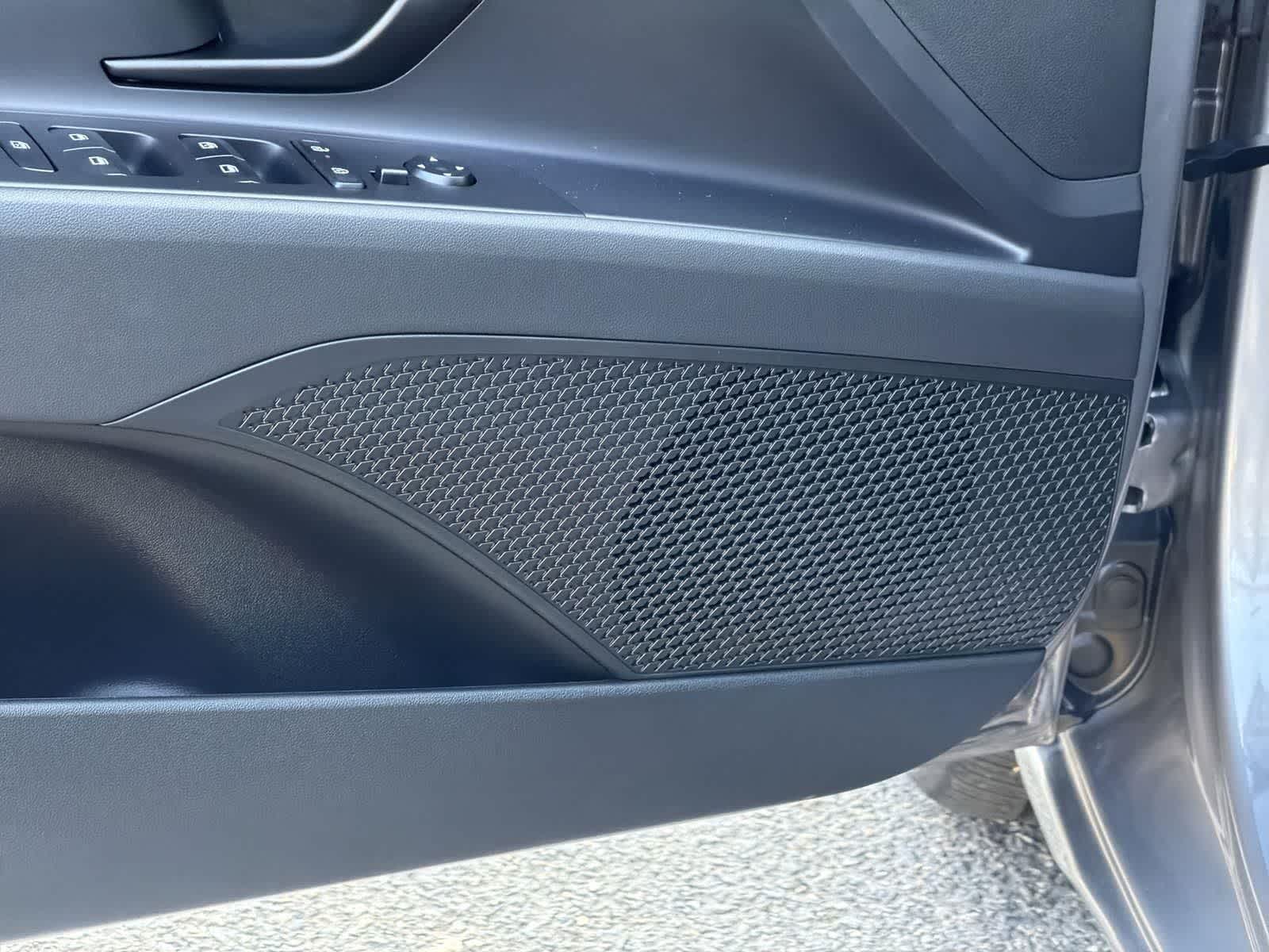 Thumbnail: 2025 Hyundai Elantra - 23