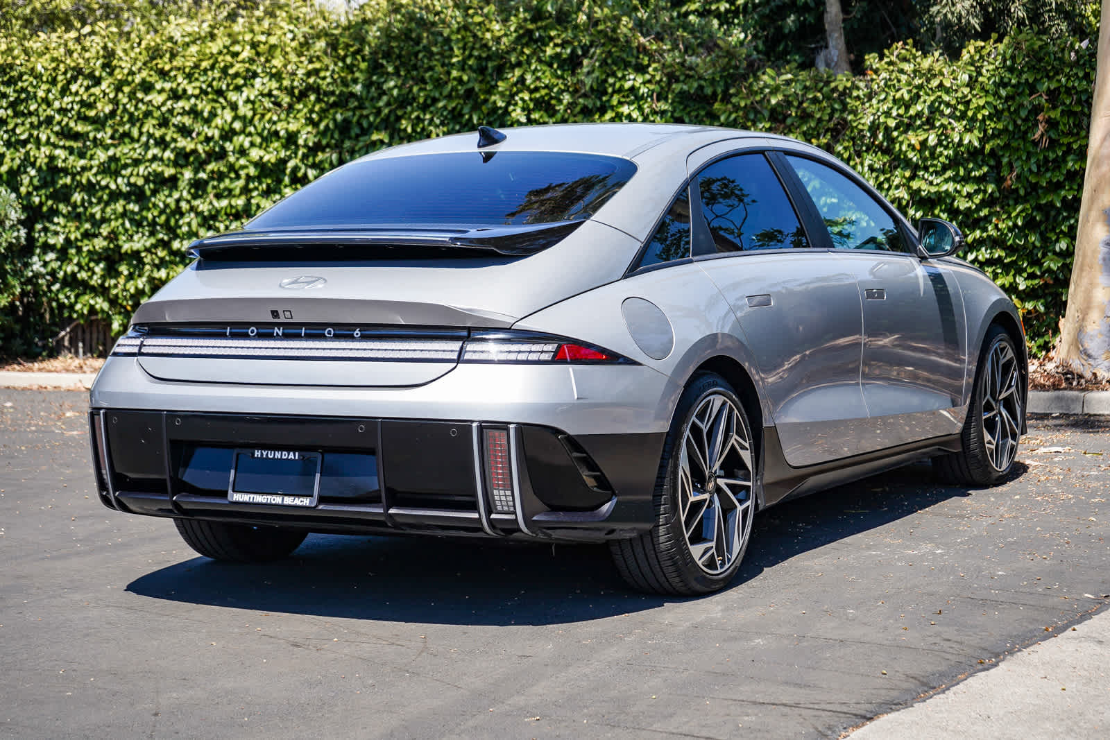 Thumbnail: 2023 Hyundai Ioniq 6 - 6