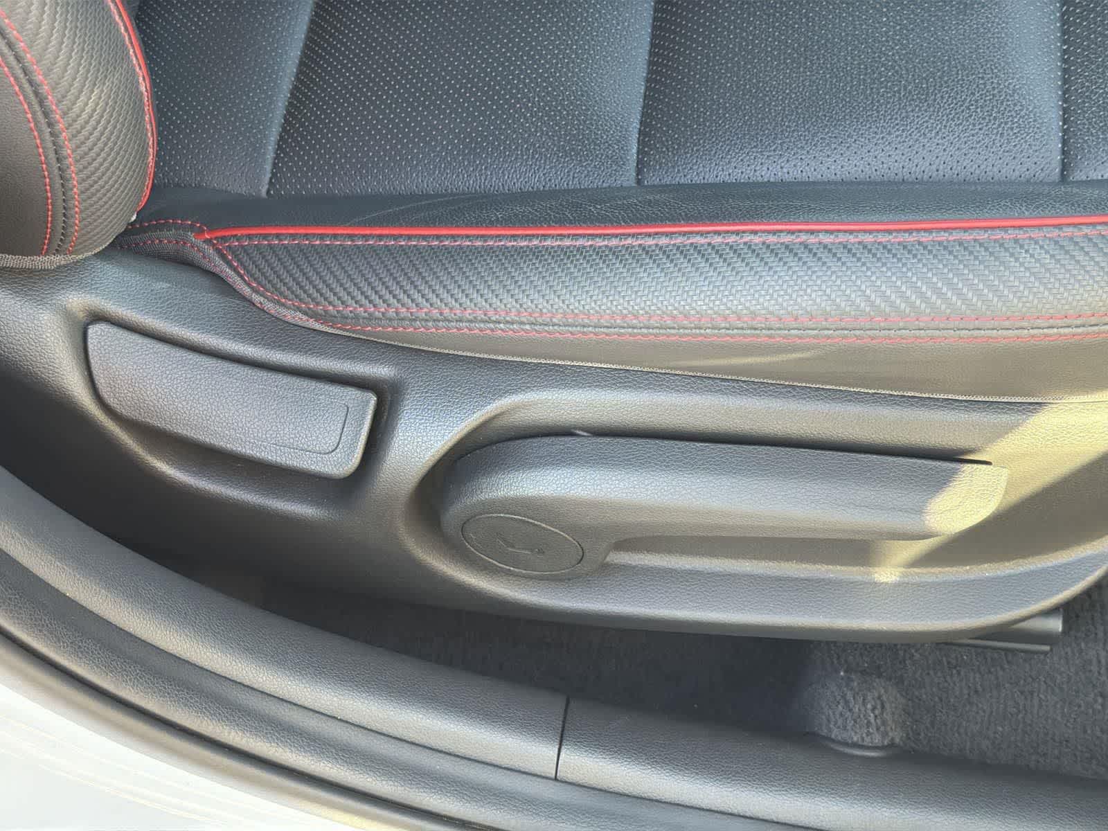 Thumbnail: 2020 Hyundai Elantra - 36