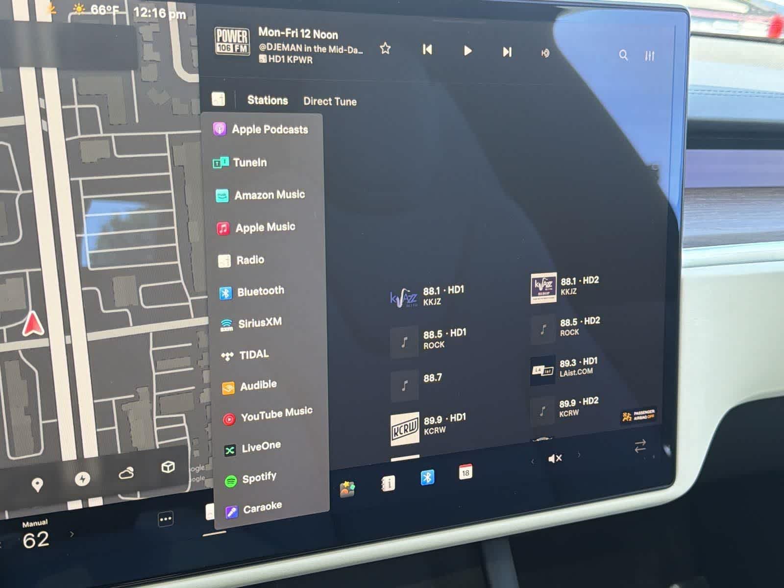 Thumbnail: 2023 Tesla Model S - 19