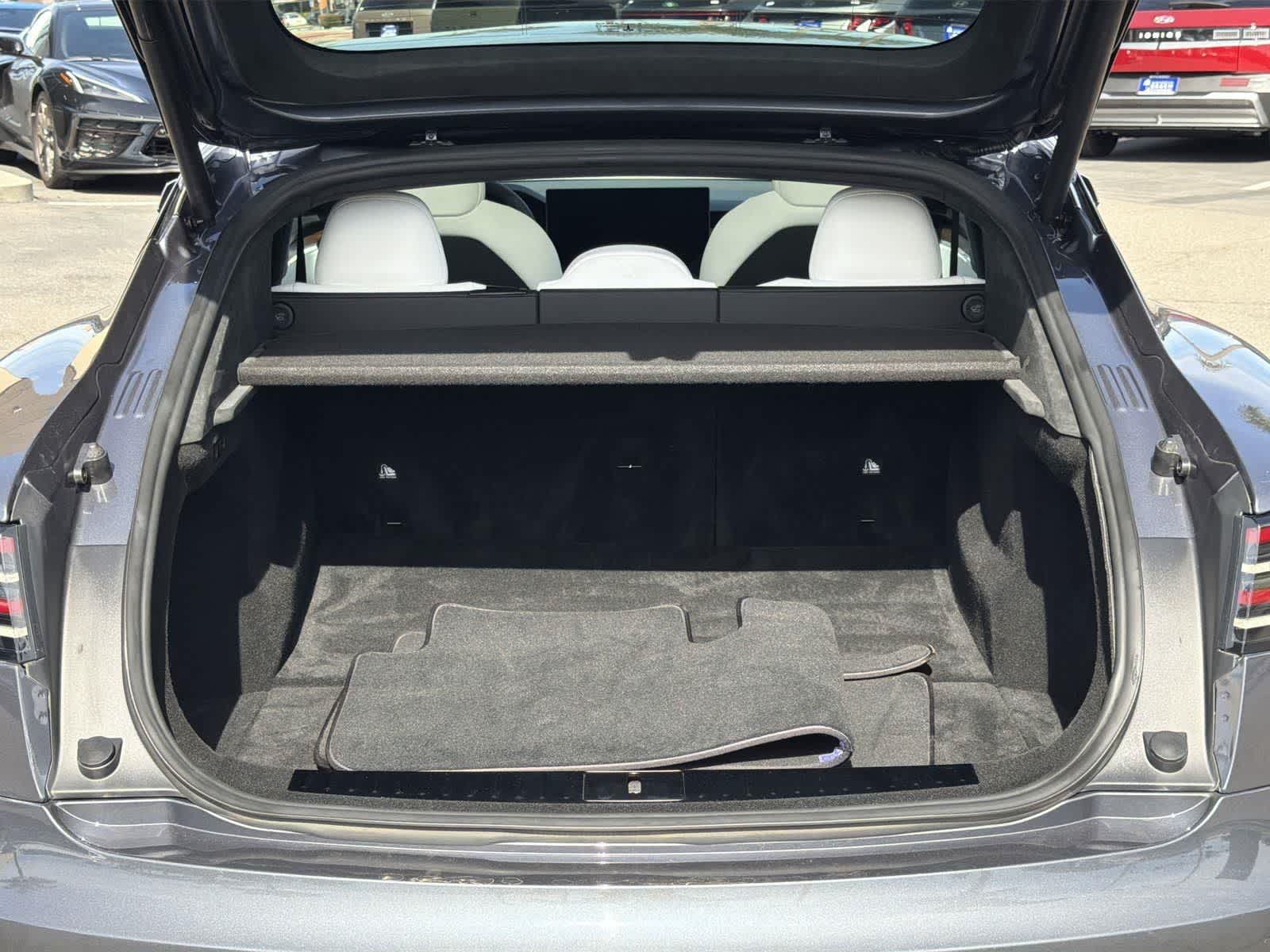 Thumbnail: 2023 Tesla Model S - 33