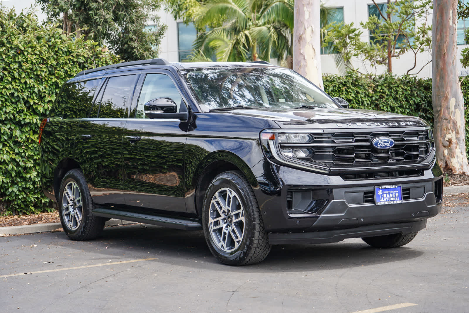 Thumbnail: 2025 Ford Expedition - 3