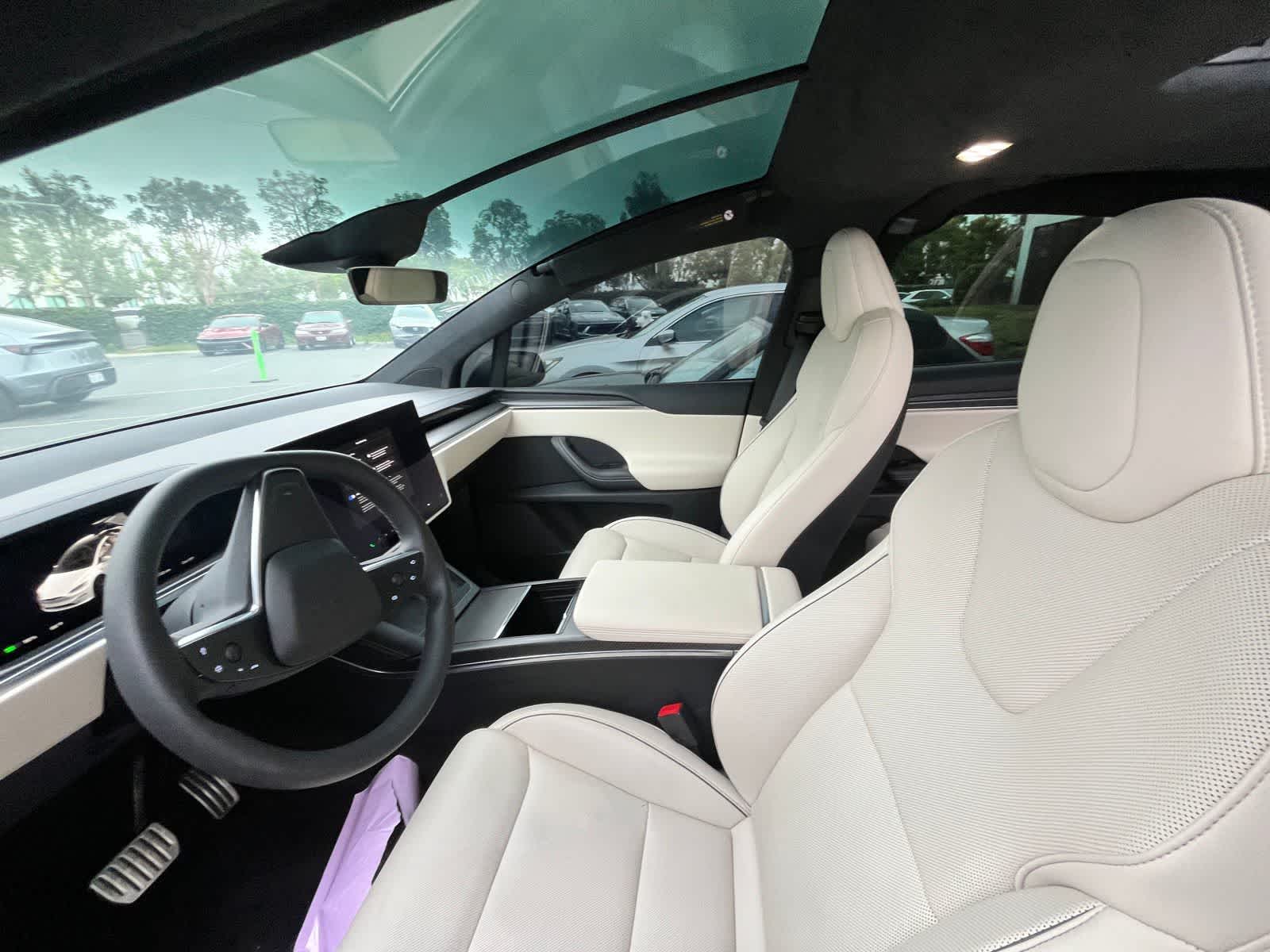 Thumbnail: 2023 Tesla Model X - 7