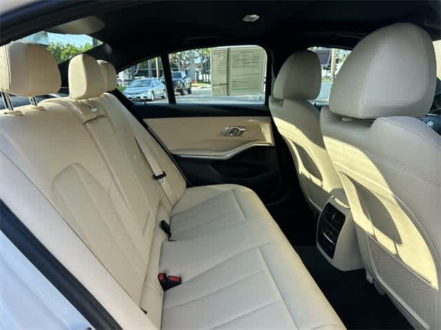 Thumbnail: 2019 BMW 3 Series - 32