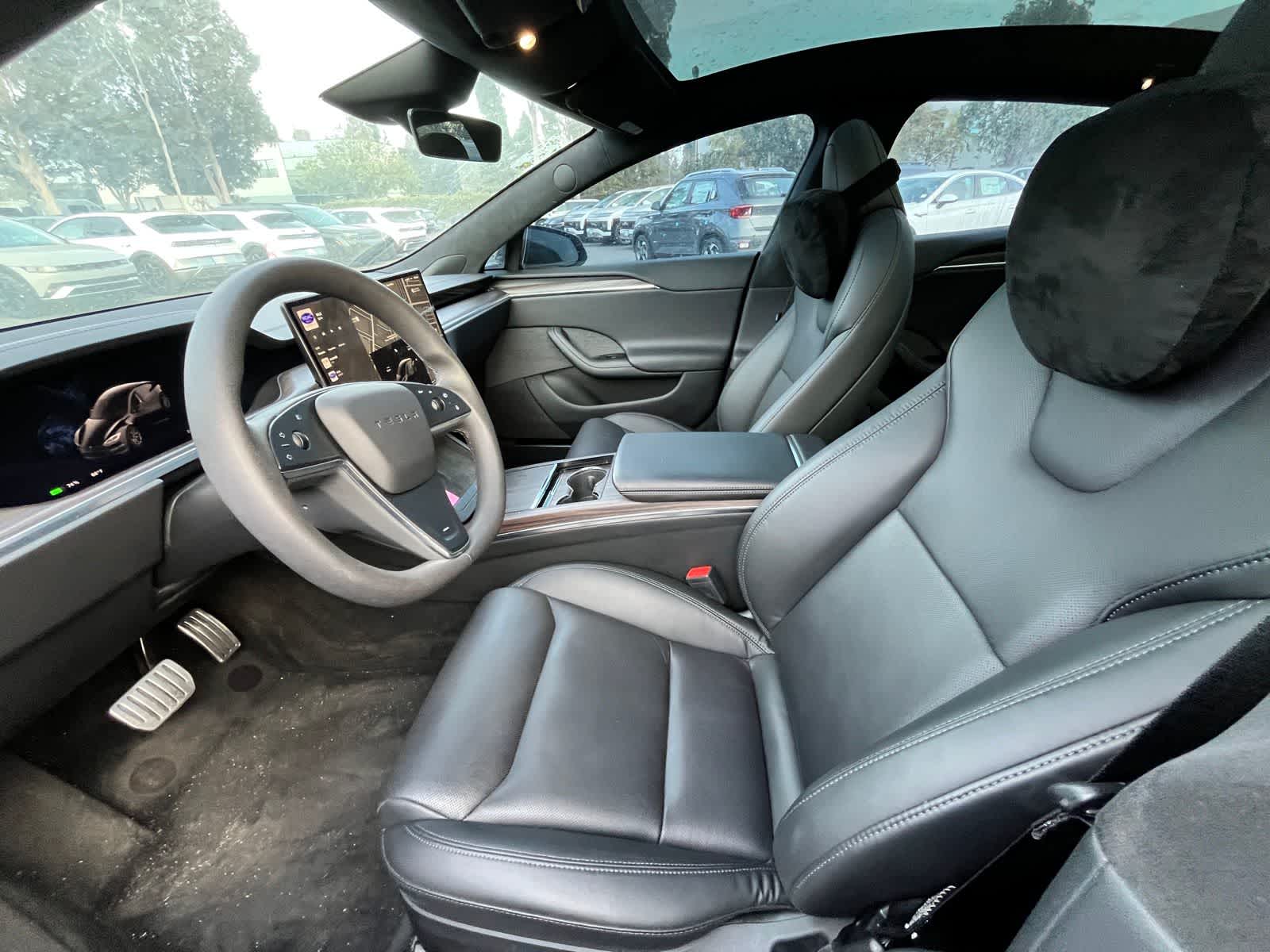 Thumbnail: 2023 Tesla Model S - 6