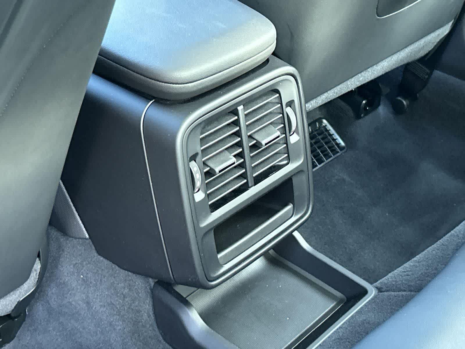 Thumbnail: 2023 Porsche Taycan - 30