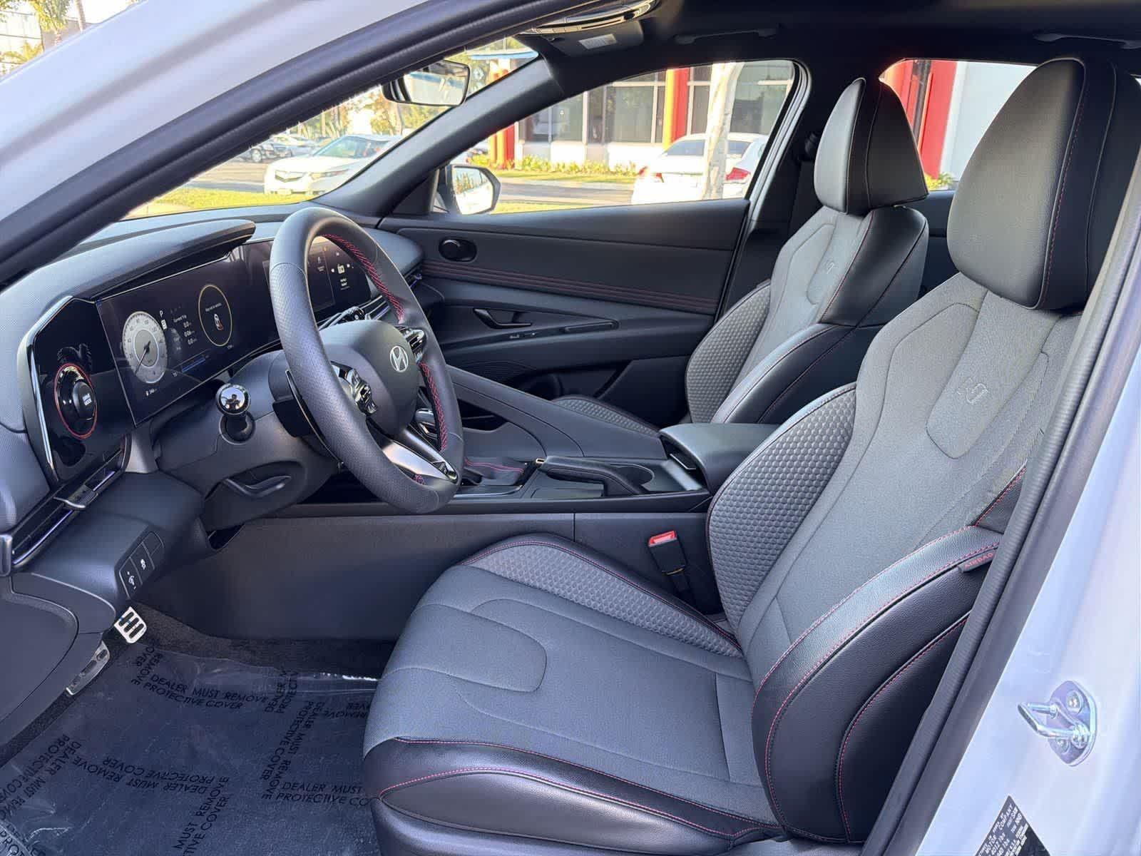 Thumbnail: 2025 Hyundai Elantra - 25