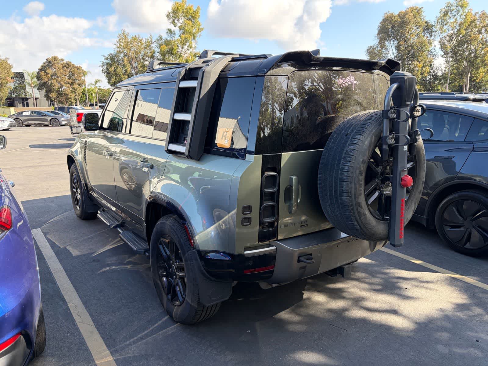 Thumbnail: 2023 Land Rover Defender - 4