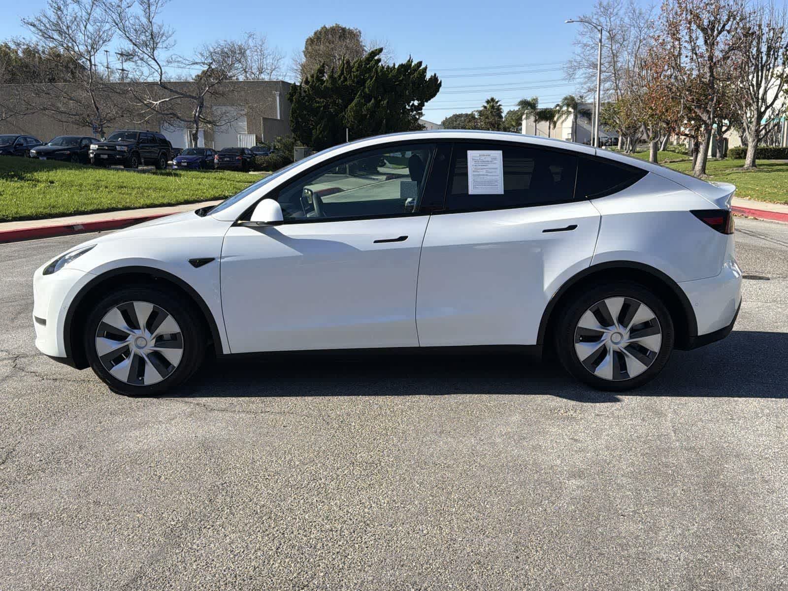 Thumbnail: 2022 Tesla Model Y - 7