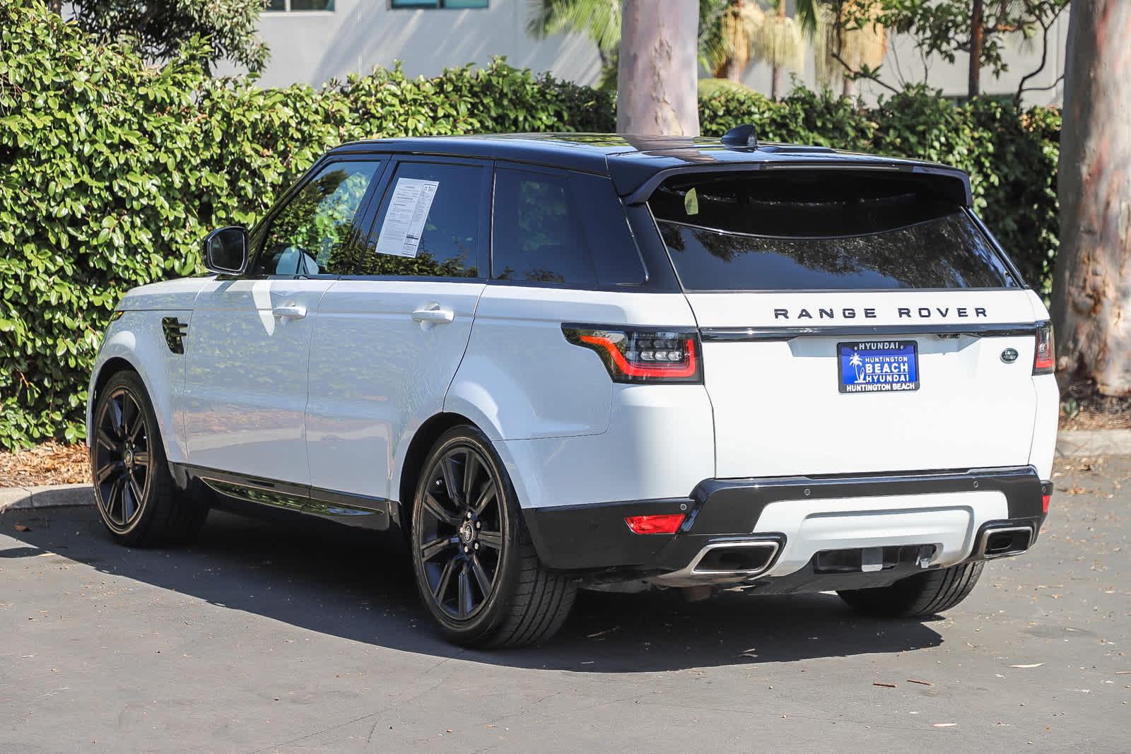 Thumbnail: 2022 Land Rover Range Rover Sport - 6