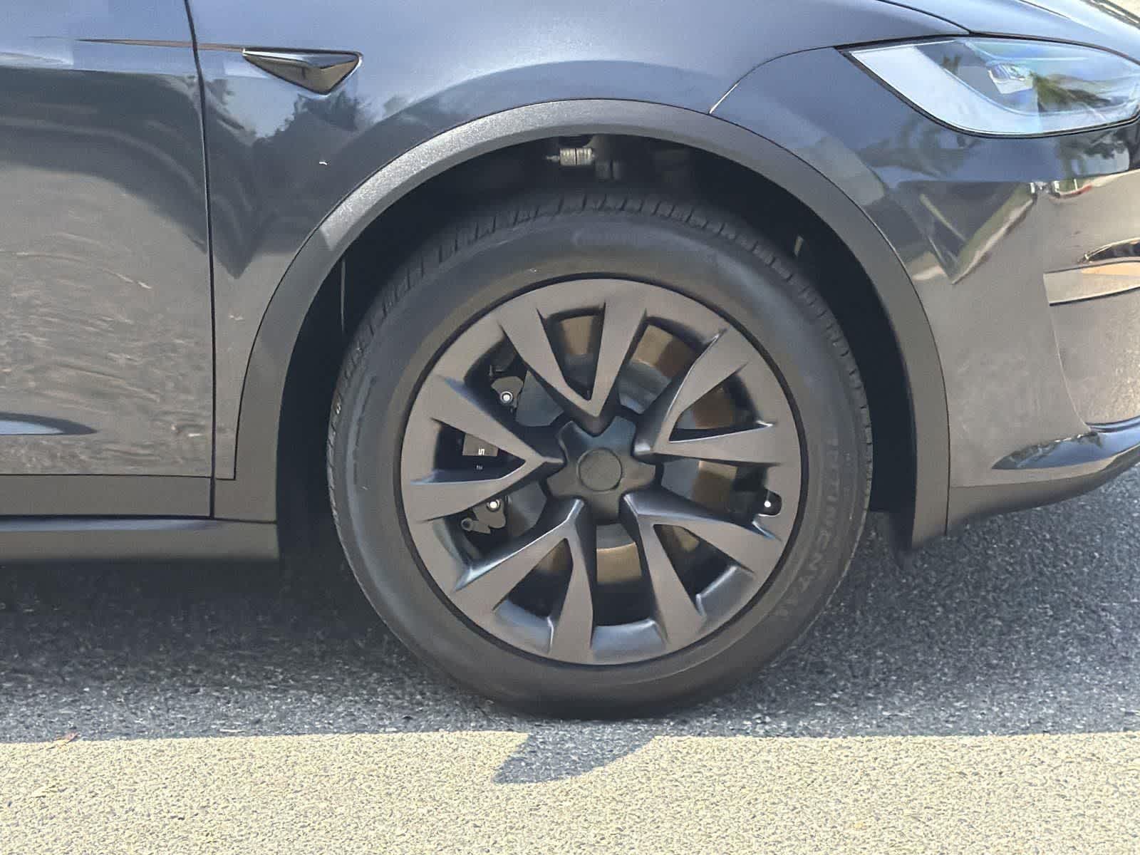 Thumbnail: 2024 Tesla Model X - 33