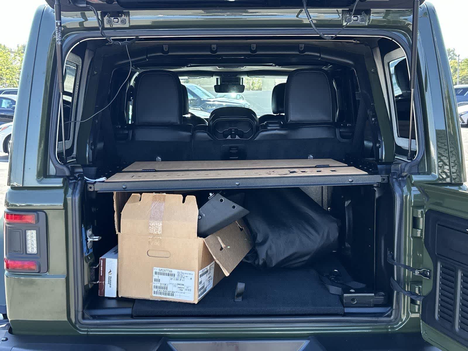 Thumbnail: 2022 Jeep Wrangler - 28