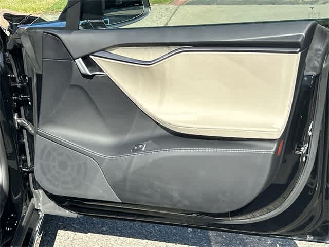 Thumbnail: 2020 Tesla Model S - 34