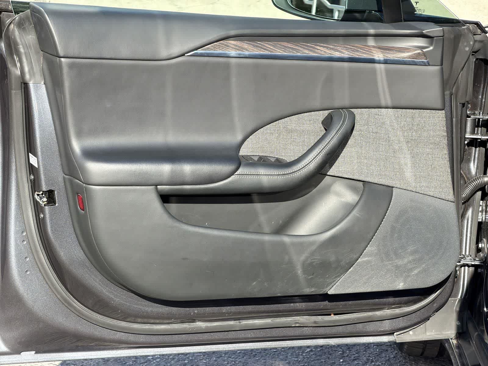 Thumbnail: 2021 Tesla Model S - 23