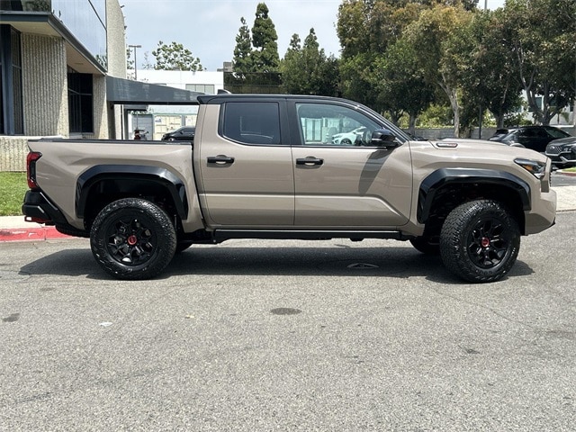 Thumbnail: 2025 Toyota Tacoma - 6