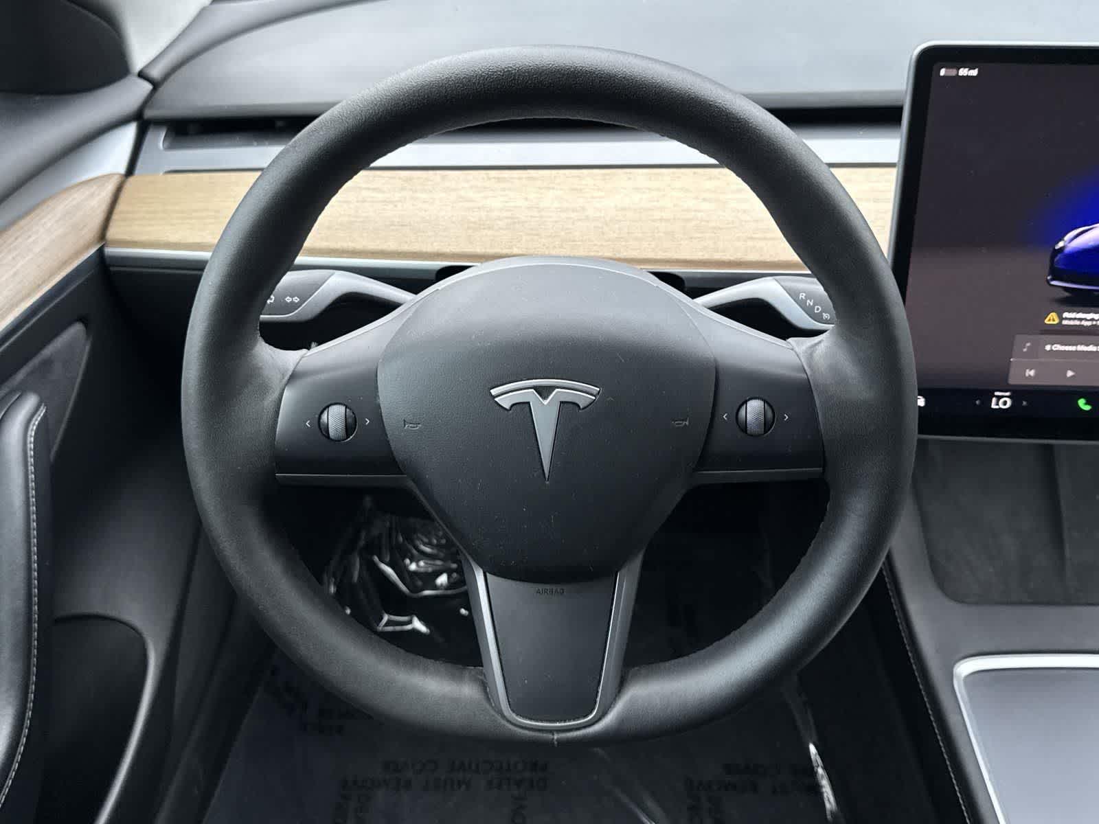 Thumbnail: 2022 Tesla Model 3 - 11