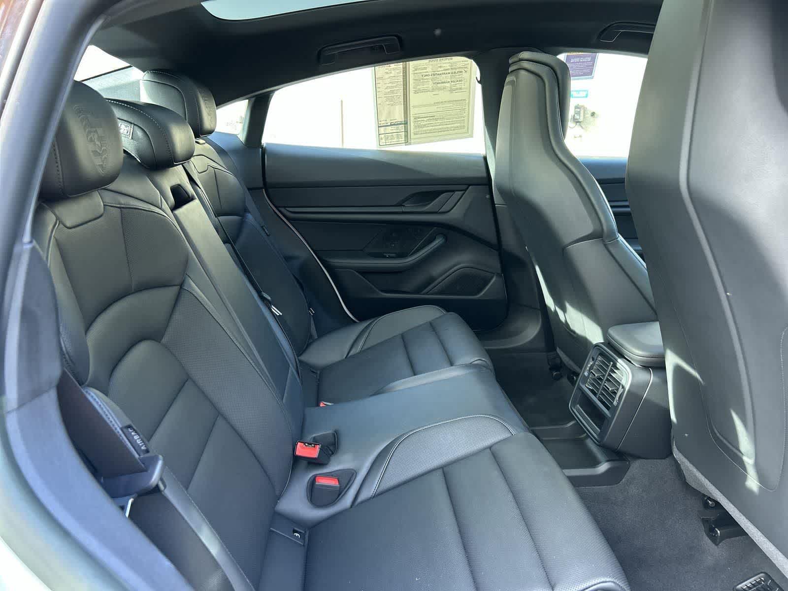 Thumbnail: 2023 Porsche Taycan - 32