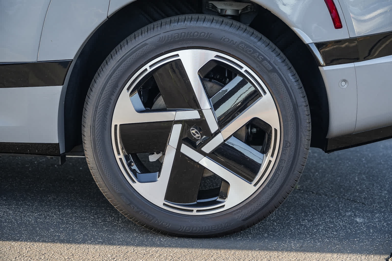 Thumbnail: 2026 Hyundai Ioniq - 11