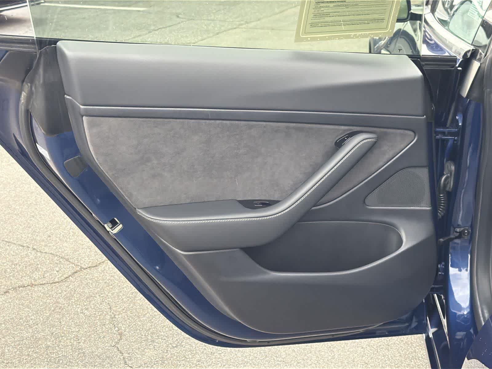 Thumbnail: 2020 Tesla Model 3 - 27