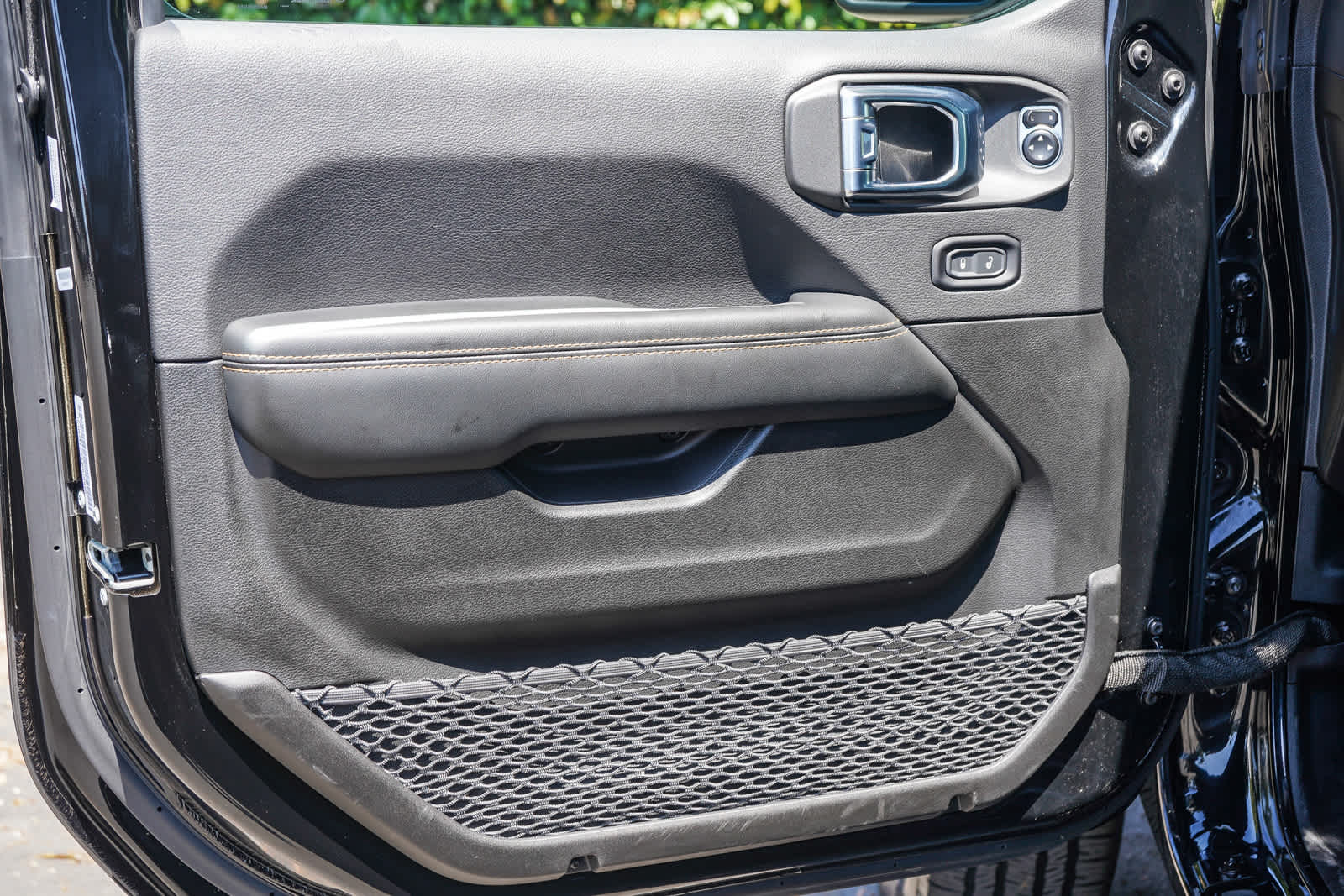 Thumbnail: 2025 Jeep Wrangler - 19