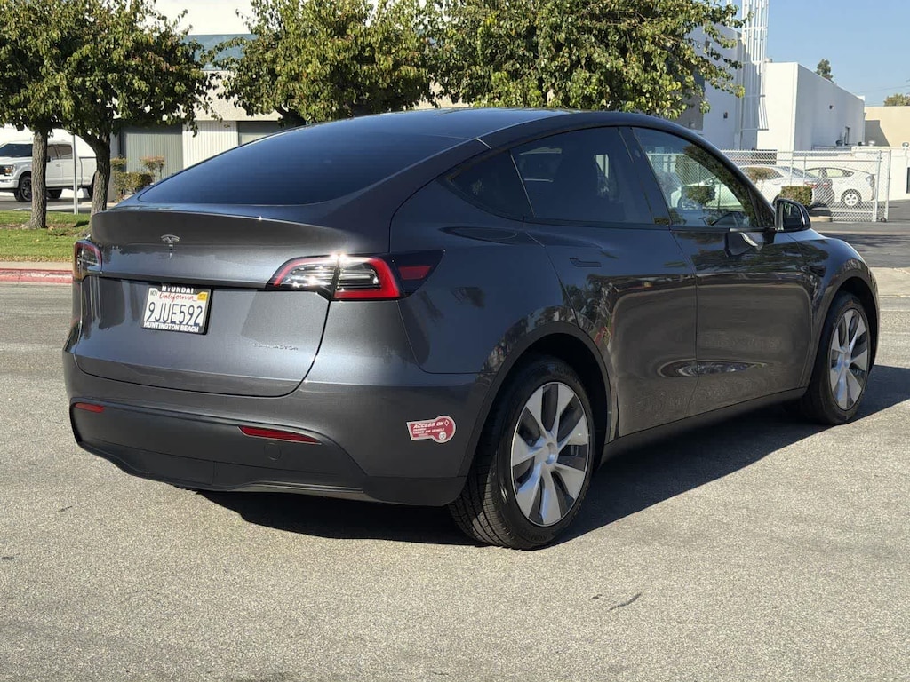 Used 2023 Tesla Model Y Long Range SUV
