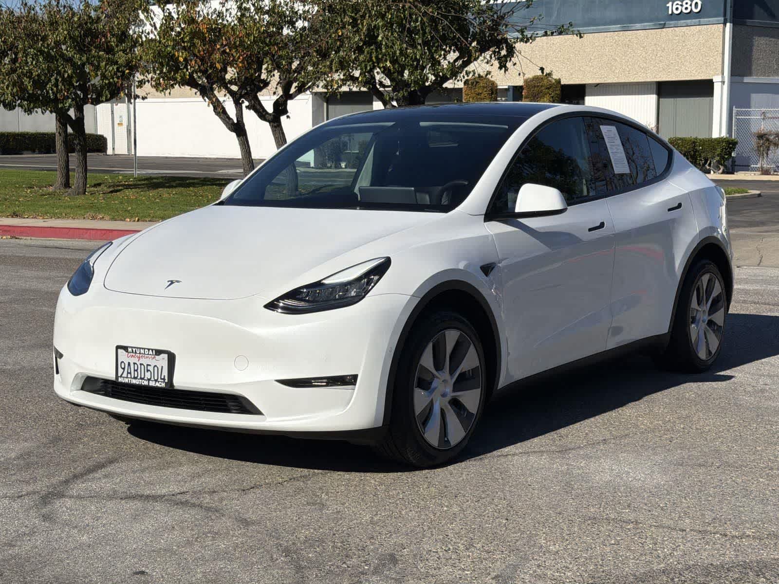 Thumbnail: 2022 Tesla Model Y - 8