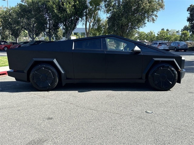 Thumbnail: 2024 Tesla Cybertruck - 3
