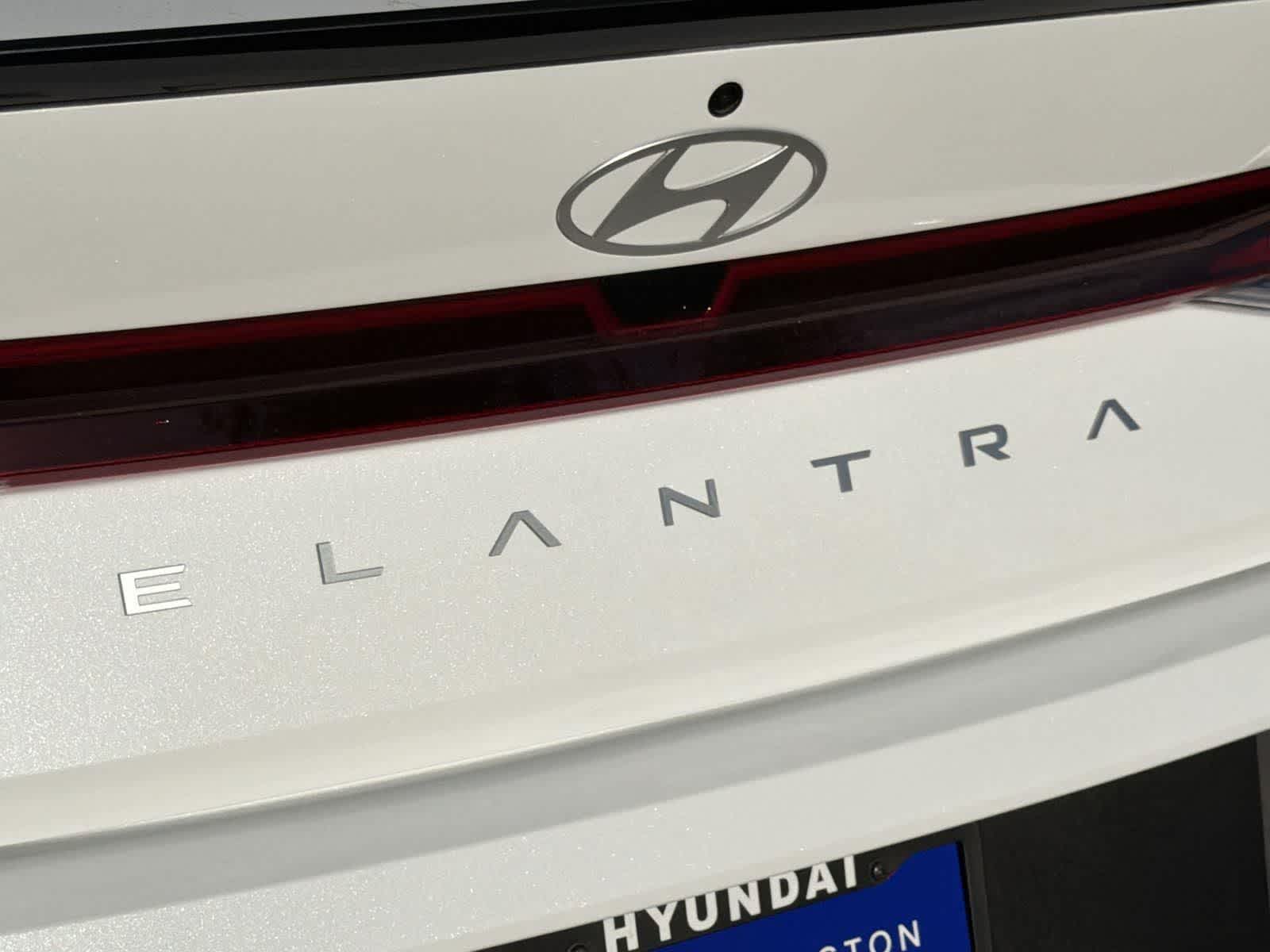 Thumbnail: 2025 Hyundai Elantra - 30