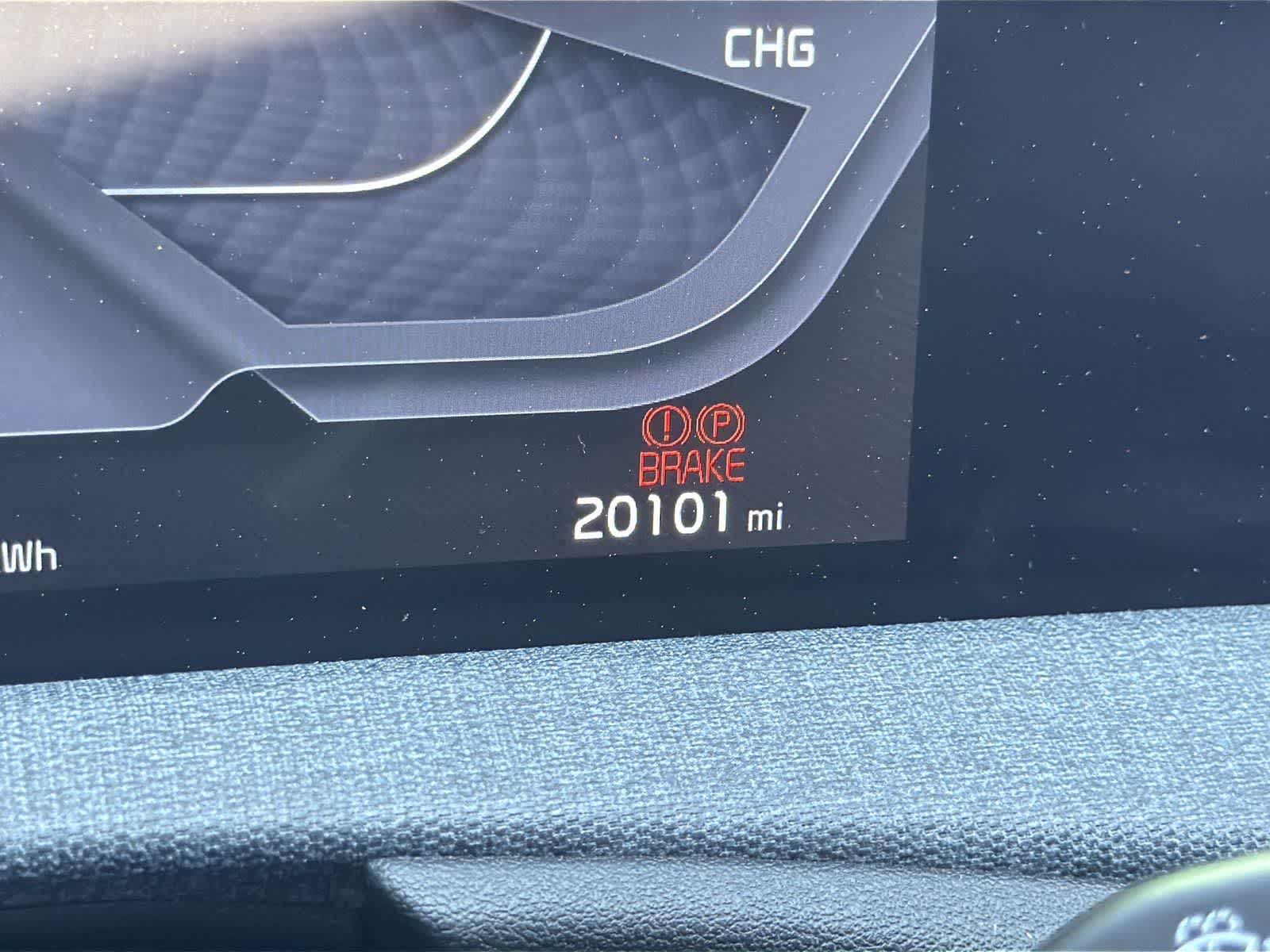 Thumbnail: 2022 Kia EV6 - 19