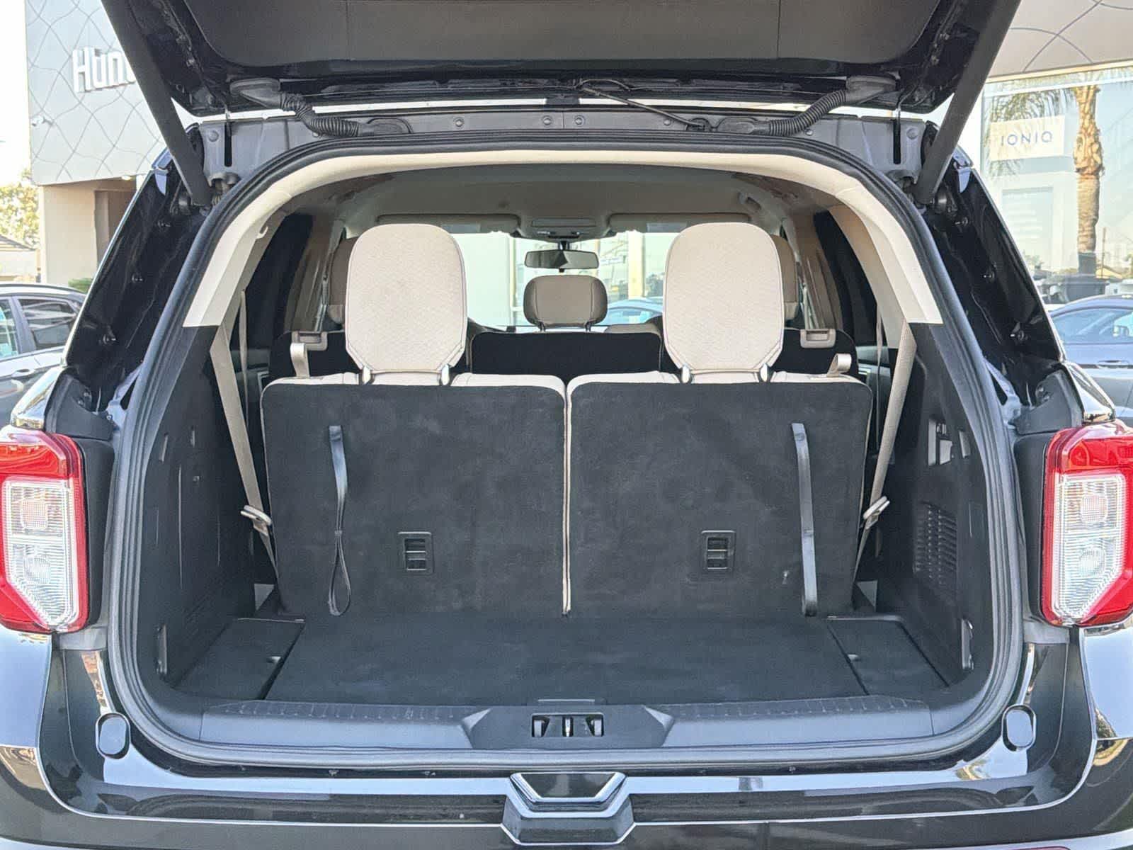 Thumbnail: 2021 Ford Explorer - 30