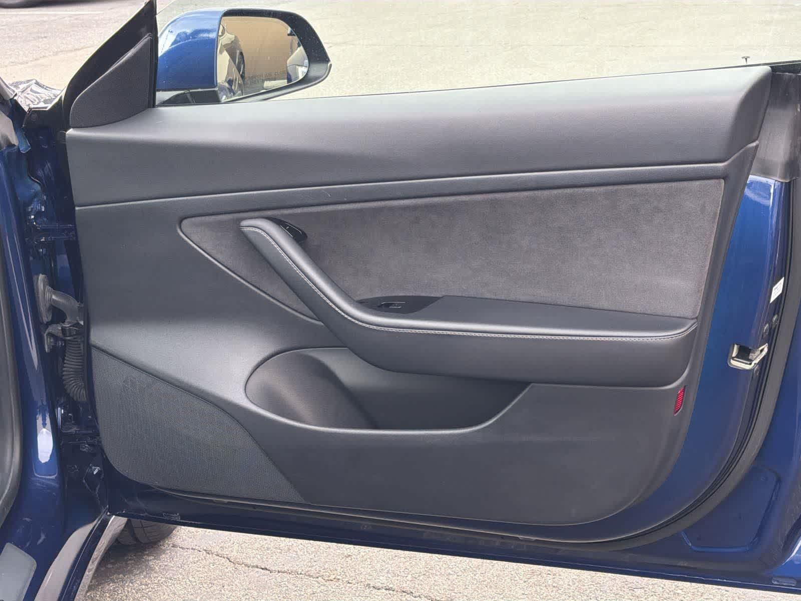 Thumbnail: 2020 Tesla Model 3 - 32