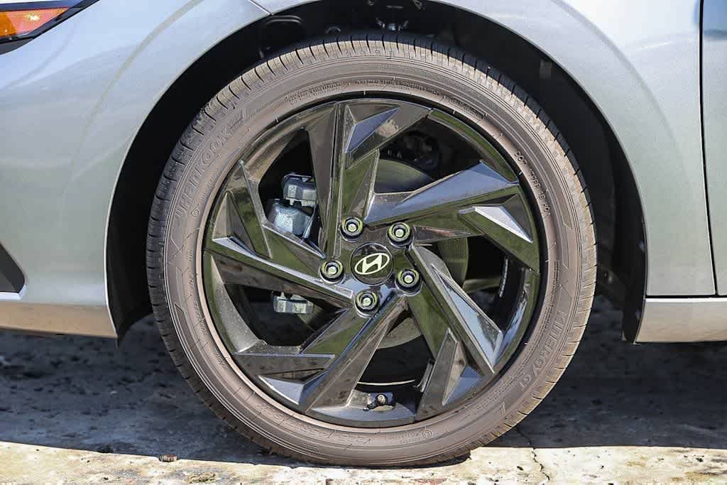 Thumbnail: 2026 Hyundai Elantra - 10