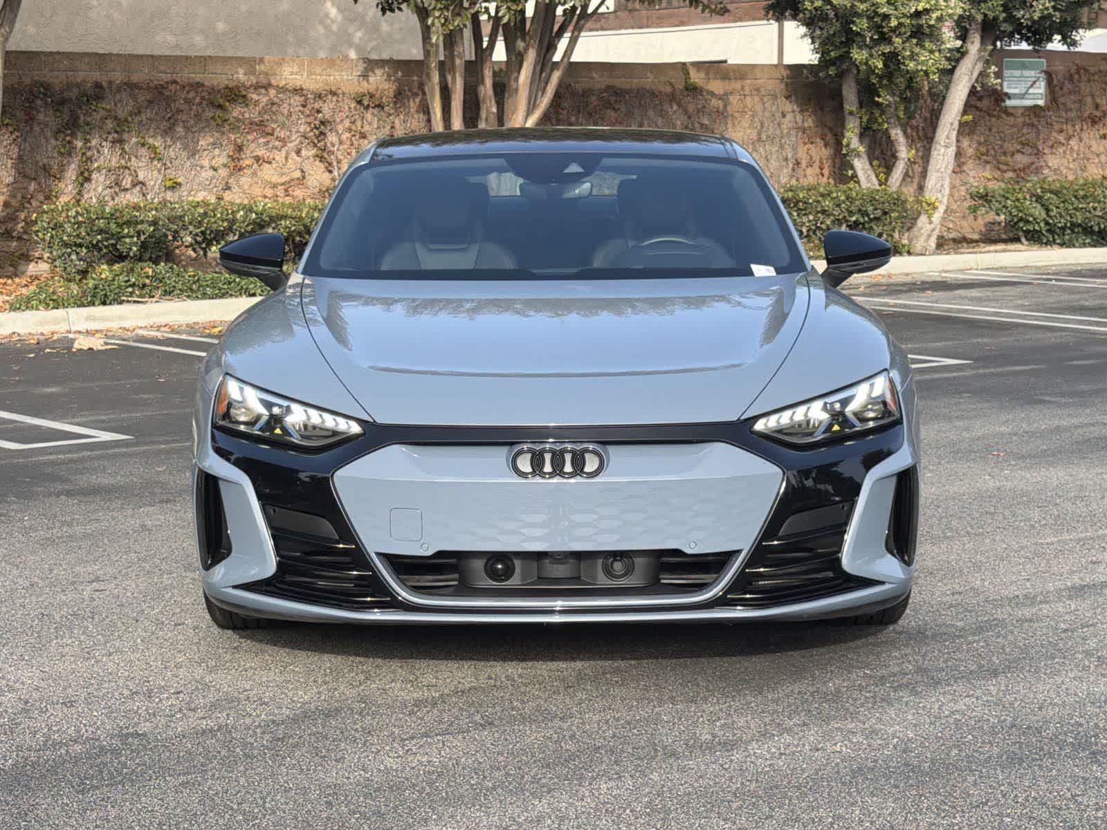 Thumbnail: 2023 Audi e-tron GT - 2