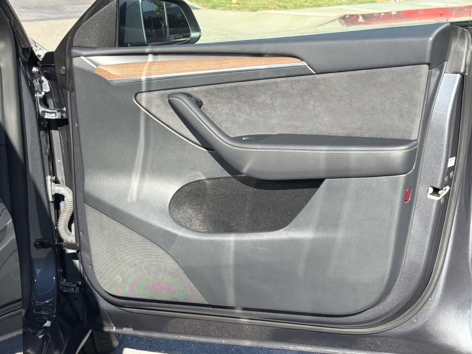 Thumbnail: 2023 Tesla Model Y - 34