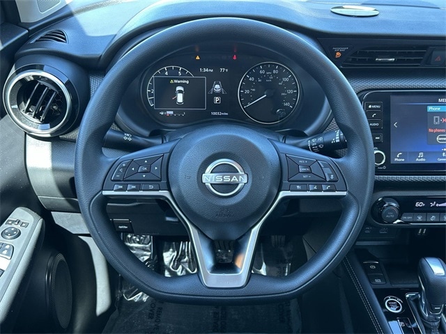 Thumbnail: 2022 Nissan Kicks - 11