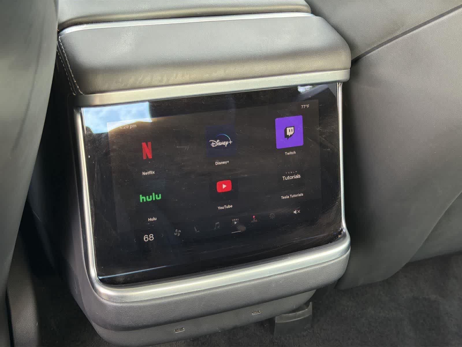 Thumbnail: 2022 Tesla Model S - 28