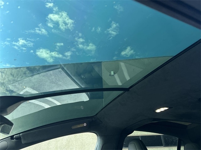Thumbnail: 2022 Tesla Model X - 13