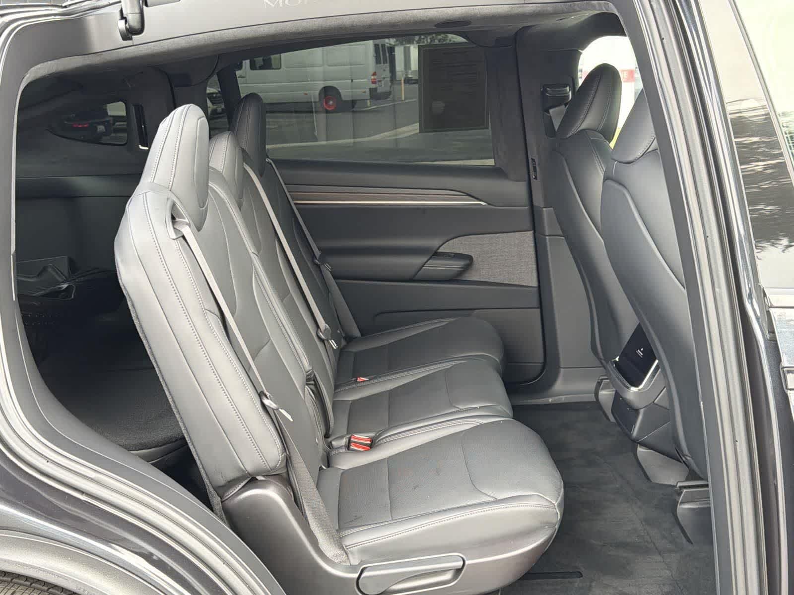 Thumbnail: 2025 Tesla Model X - 30